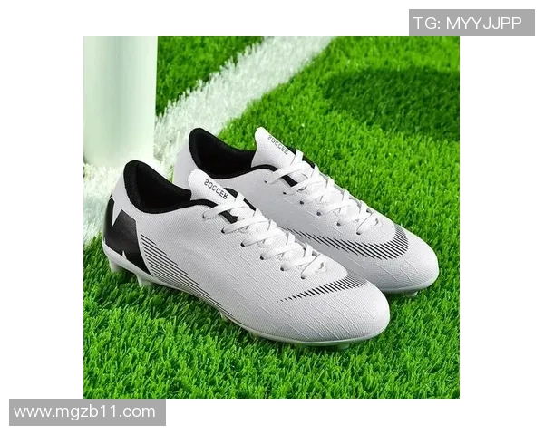 选择适合你的足球男生足球鞋提升场上表现的最佳指南